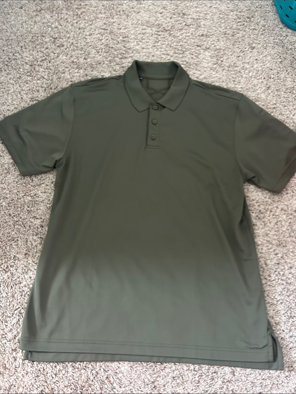 Under Armour Men's Olive Polo Shirt - Solid Green Short Sleeve